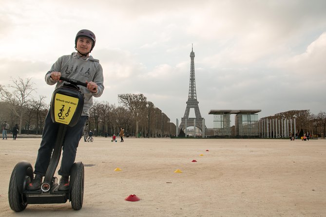 Paris Segway Express Tour (12 monuments in 1 hour and 30 minutes) - Eiffel Tower: the big opening view