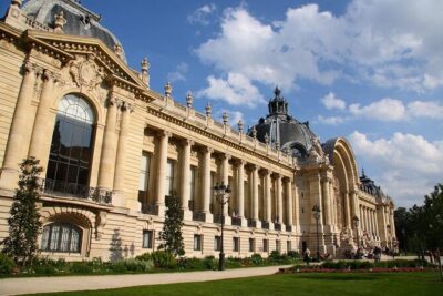 Paris Segway Express Tour (12 monuments in 1 hour and 30 minutes)