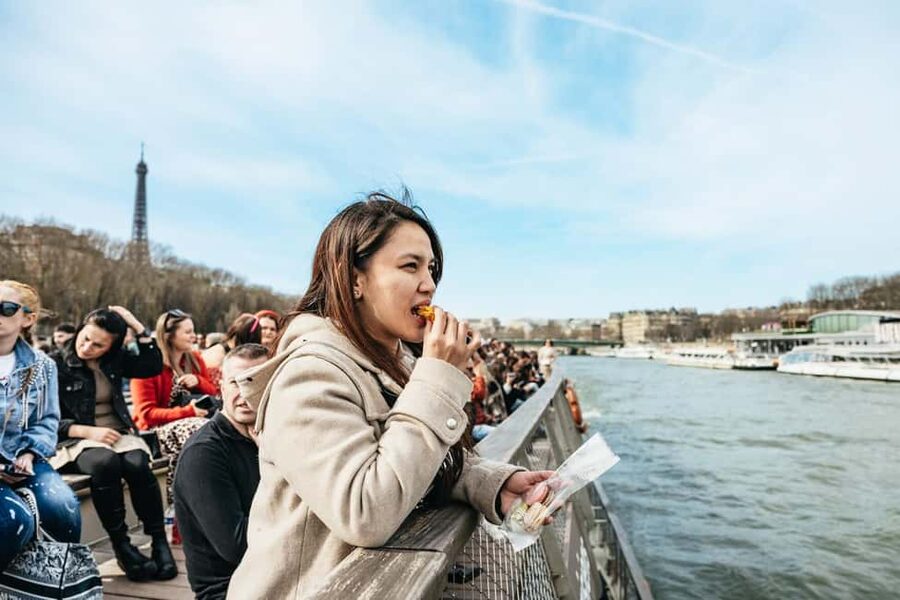 Paris: Seine Cruise and Macaron Tasting by the Eiffel Tower - The sights you will pass from the Seine