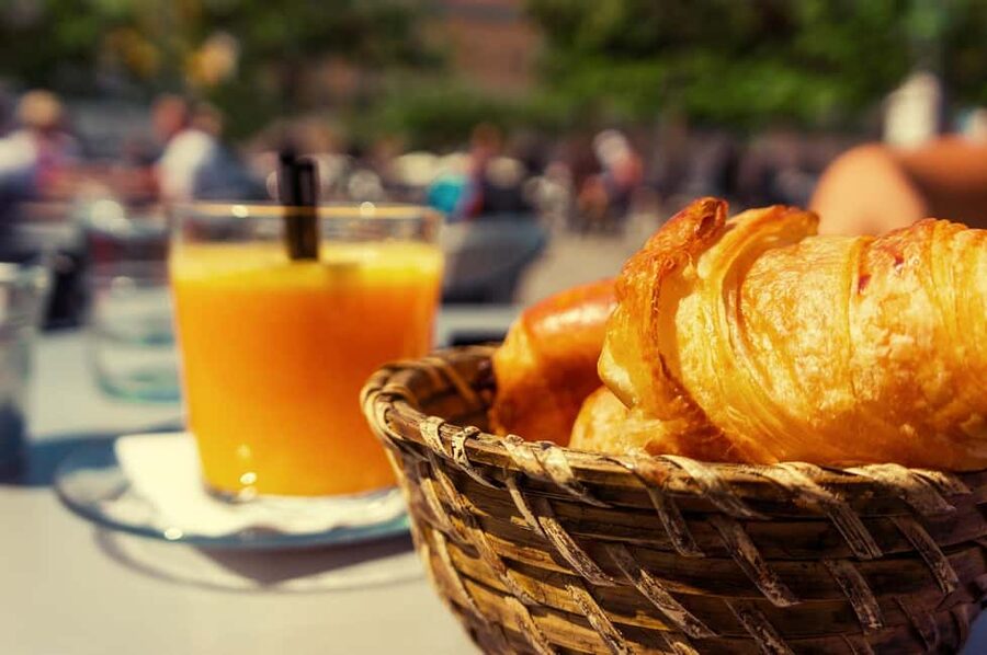 Paris: Seine Cruise with French breakfast near the boats - Why the Eiffel Tower view from the river matters