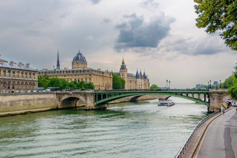 Paris: Seine Cruise with Snack/Optional Eiffel Tower Ticket - How the schedule works