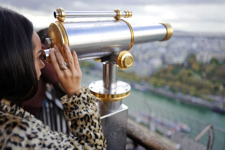 Paris: Seine Cruise with Snack/Optional Eiffel Tower Ticket - What the $29 price means