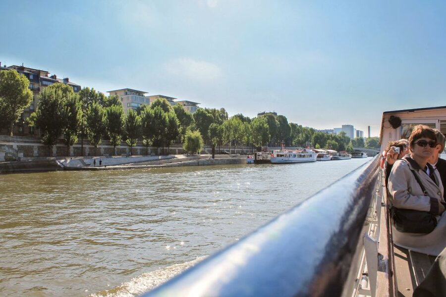 Paris: Seine River and Canal Saint-Martin Cruise - Bassin de la Villette and the final stretch