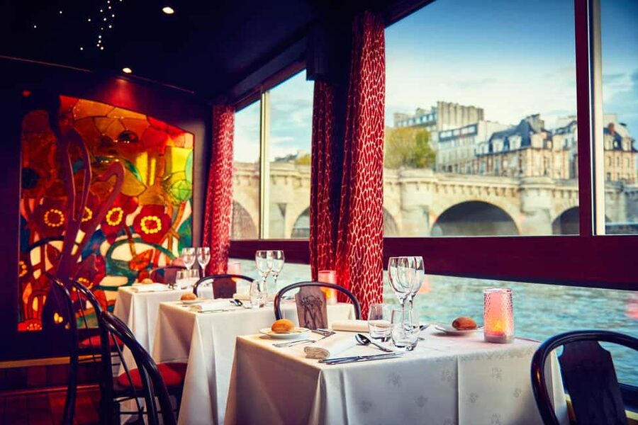 Paris: Seine River Cruise with 3-Course Dinner & Live Music - Starting at Port de Solférino