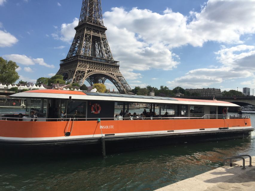 Paris: Seine River Panoramic Cruise - Boarding beneath Saint Michel bridge