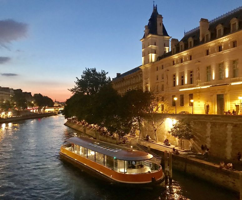Paris: Seine River Panoramic Cruise - Turning back toward the Eiffel Tower
