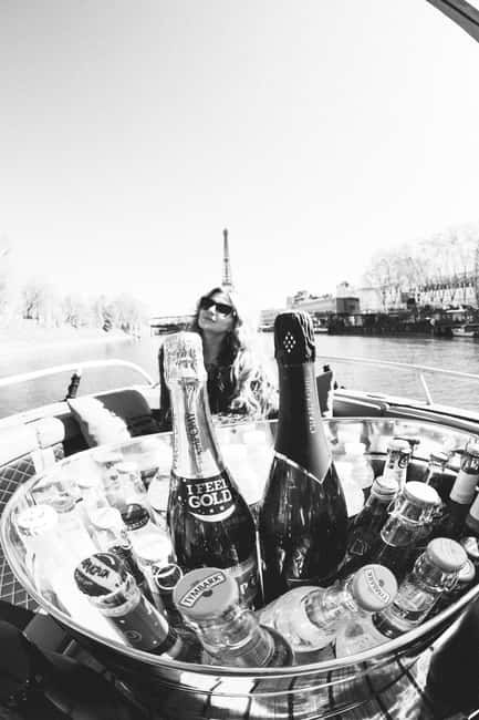 Paris: Seine River Private Cruise - Key points to know before you book