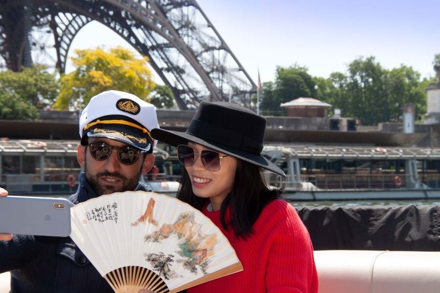Paris: Seine River Private Guided Pontoon Boat Cruise - Weather, comfort, and seasonal planning
