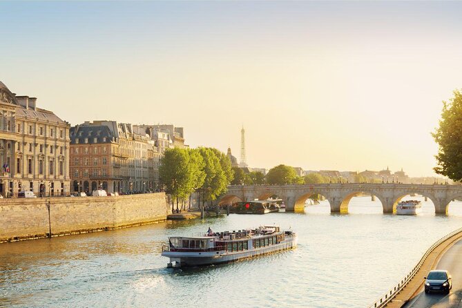Paris Seine River Sightseeing Cruise with Commentary by Bateaux Parisiens - A First Look at Paris From the Seine