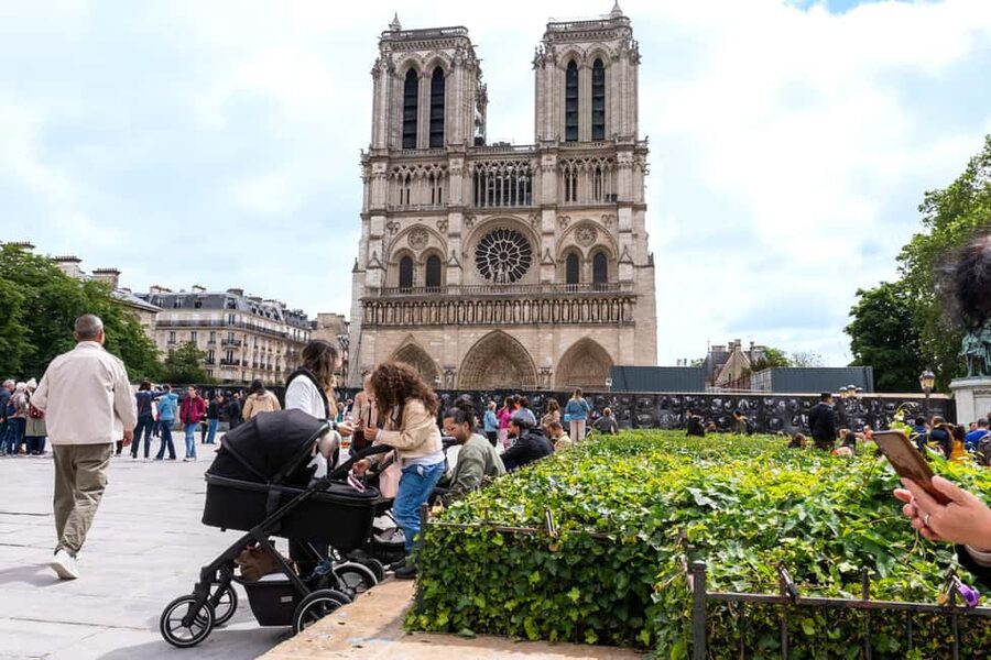 Paris Semi Private Walking Tour: Louvre, Eiffel Tower & Boat - Key points to know before booking