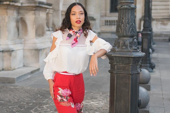 Paris Shopping Experience with a Personal Shopper - Starting at Place des Vosges in the Marais
