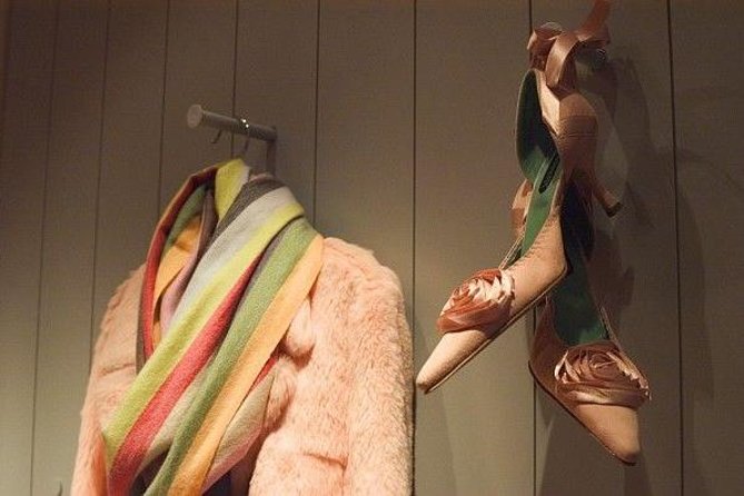 Paris Shopping Tour: Discount Couture - Meeting at 65 Rue de Sèvres