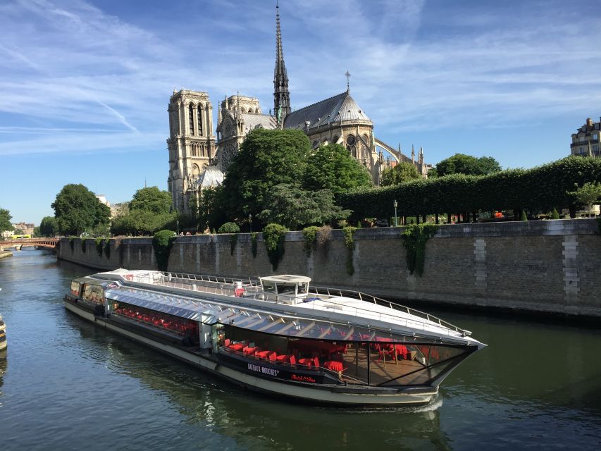 Paris: Sightseeing Cruise on the Seine with 3-Course Lunch - What you actually eat and drink