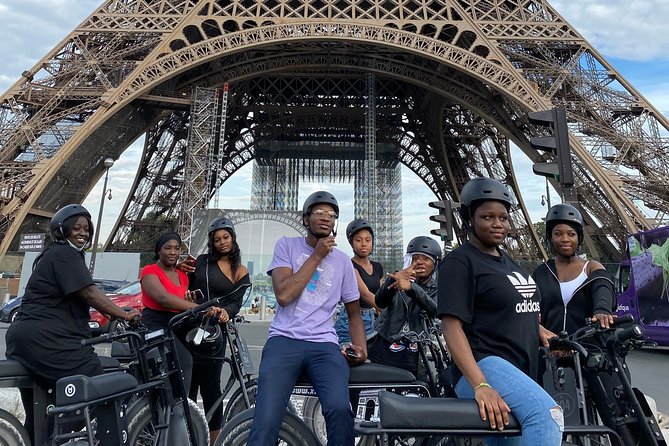 Paris Sightseeing Family Friendly Guided Electric Bike Tour - Pont Alexandre III and the western monuments