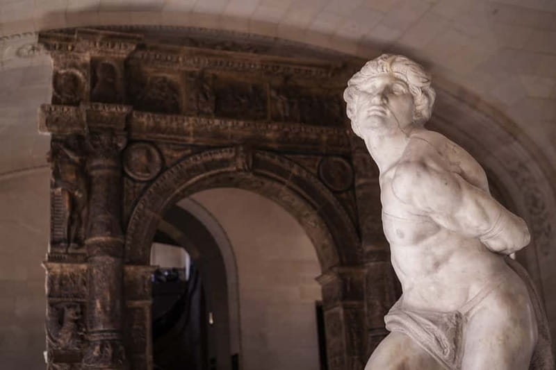 Paris: Skip-the-Line Louvre Highlights Tour with Mona Lisa - Michelangelo’s Slaves and the power of sculpture