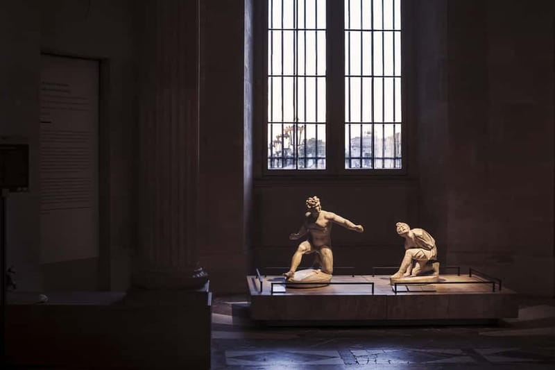Paris: Skip-the-Line Louvre Highlights Tour with Mona Lisa - Entering the Louvre without wasting your morning