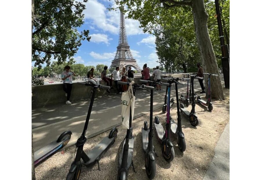 Paris: Small-Group E-Scooter Tour with a Local Guide - The quick facts you need before booking