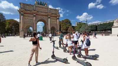 Small-Group E-Scooter Tour with a Local Guide