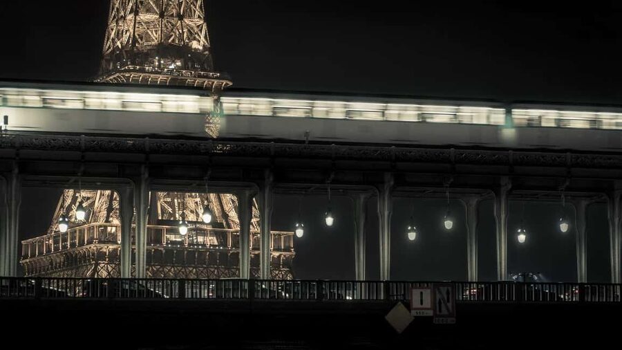 Paris: "The Live Thriller" Hunt down a Serial Killer - Four Endings Give Your Choices Weight