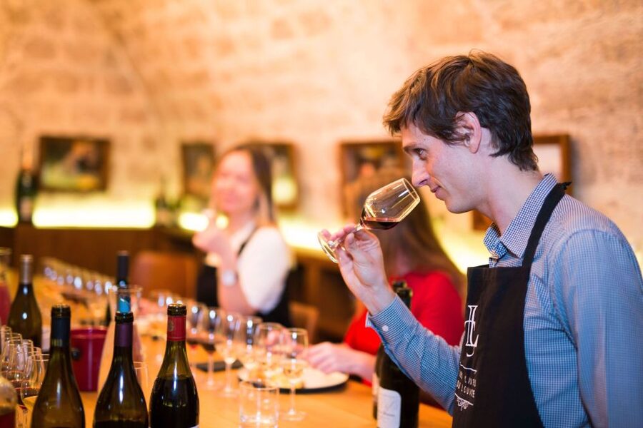 Paris: The Ultimate Wine and Cheese Tasting in English - Should You Book the French Wine and Cheese Tasting?