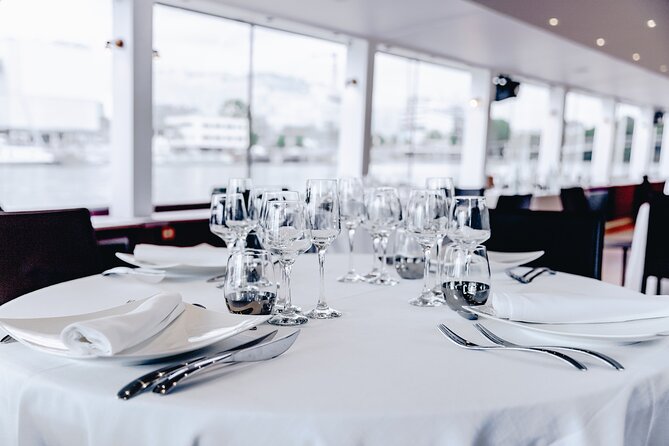 Paris Theo Boat Seine River Italian Trattoria Style Dinner Cruise - Service and the pace of the evening
