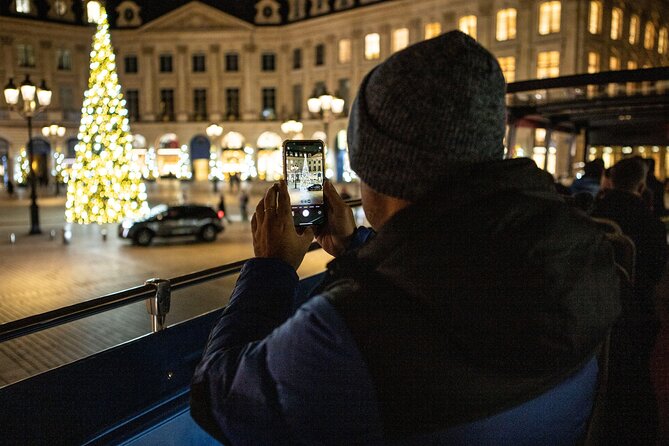 Paris Tootbus Festive Christmas Lights Tour - The Louvre and the route’s audio commentary