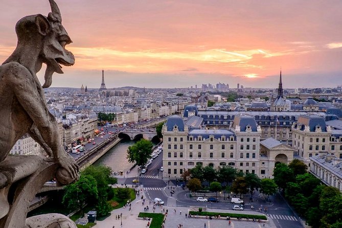 Paris Top Sights Half Day Walking Tour with a Fun Guide - A quick look at Moulin Rouge and the Latin Quarter