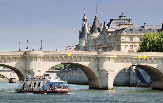 Paris Tour with Lunch at the Eiffel Tower and Seine River Cruise - What to pack and what to expect
