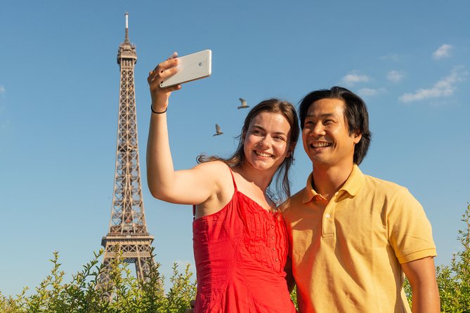 Paris Tour with Lunch at the Eiffel Tower and Seine River Cruise - Seeing Paris from the coach