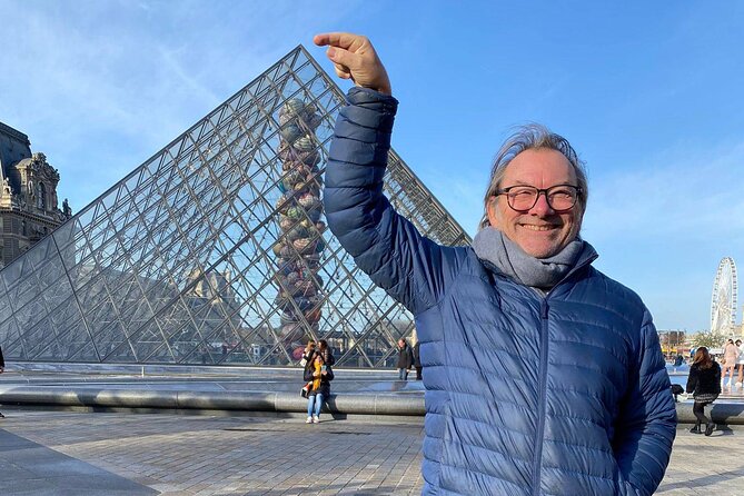 Paris Treasure Hunt – Explore the Seine from Louvre to Eiffel - Les Invalides and the Grand Palais