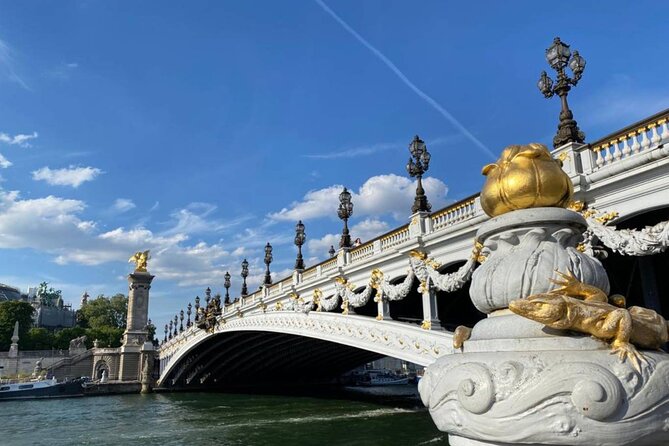 Paris Treasure Hunt – Explore the Seine from Louvre to Eiffel - Price, timing, and what you receive