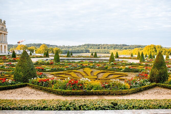 Paris: Versailles Palace with Gardens and Estate Entrance Ticket - Timing your visit around Versailles hours