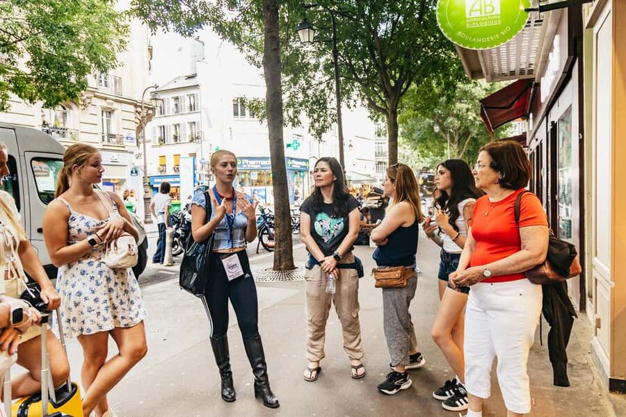 Paris: Walking Food Tour with Cheese, Wine and Delicacies - Who should book this Marais food tour?