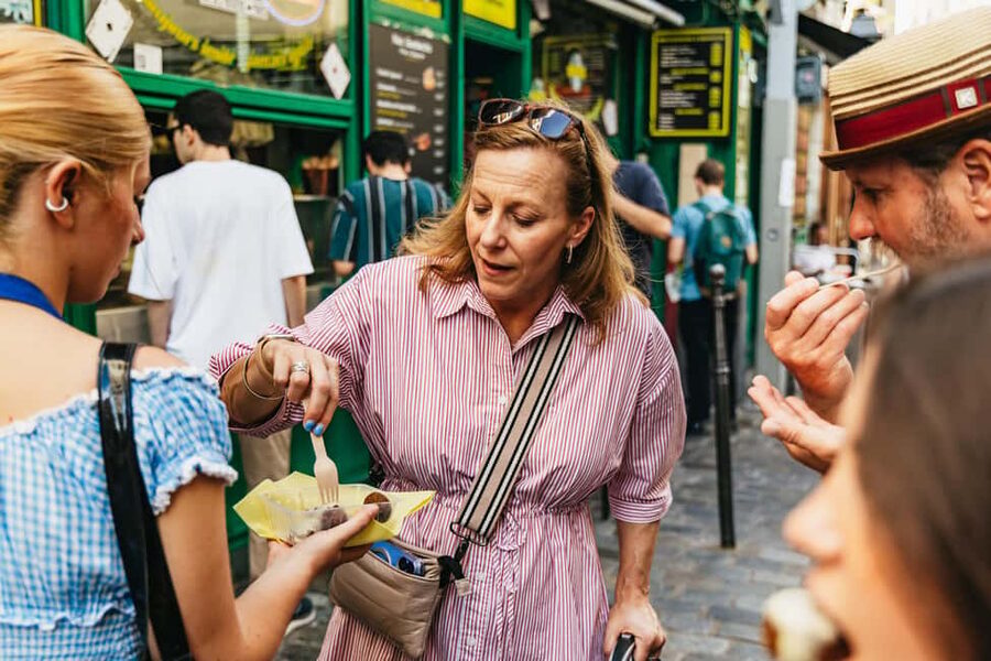 Paris: Walking Food Tour with Cheese, Wine and Delicacies - The guides make the difference