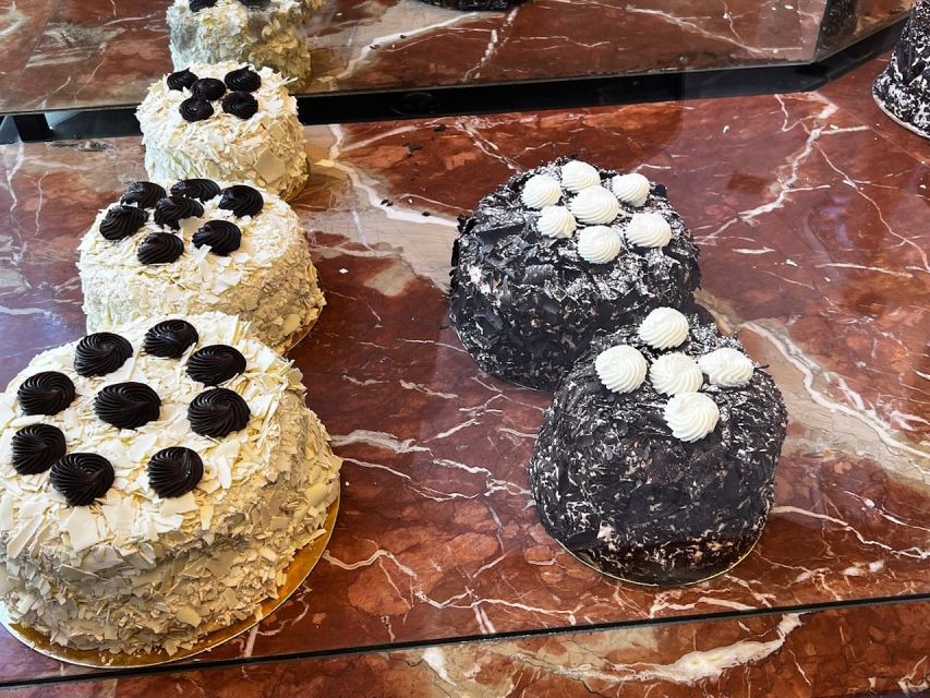 Paris: Walking Food Tour with Cheese, Wine and Delicacies - Price, group size and practical value