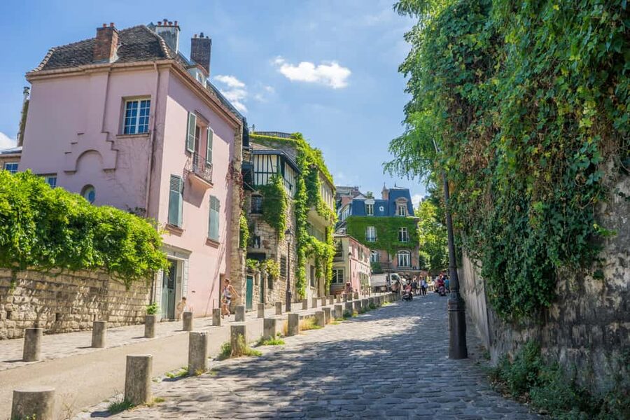 Paris: Walking Tour of Montmartre - Tips for getting more from the two hours