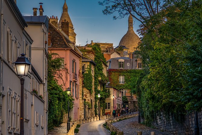 Paris Walking Tours: Discover Paris' Iconic Sites and Secret Spots - What this Paris audio tour really is