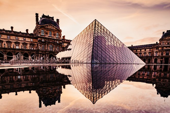 Paris Walking Tours: Discover Paris' Iconic Sites and Secret Spots - Montmartre with Ed and Julian