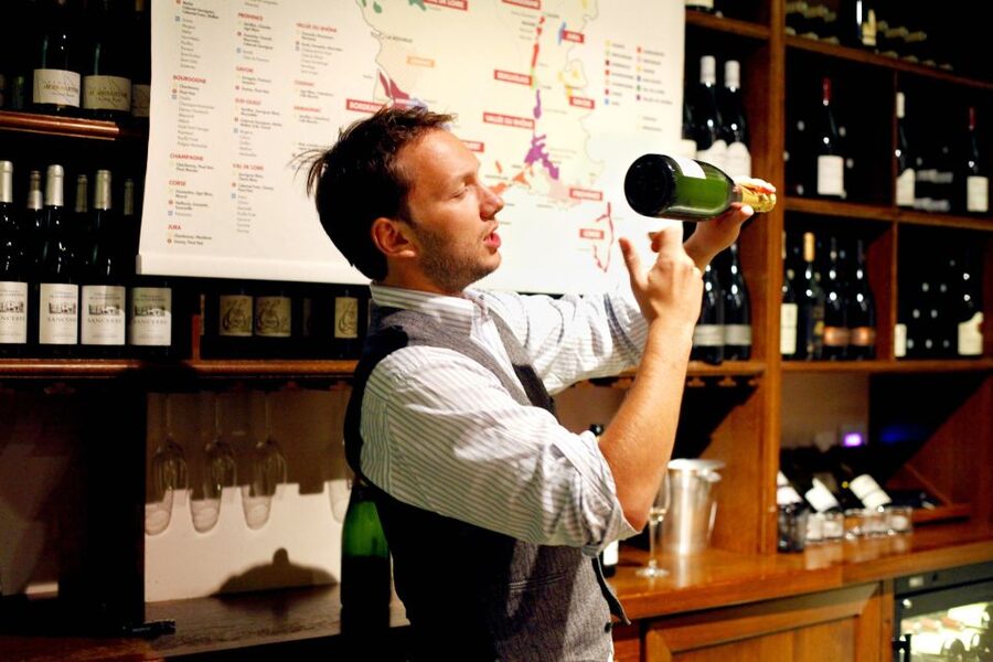 Paris: Wine and Cheese Lunch - Five cheeses, five different lessons