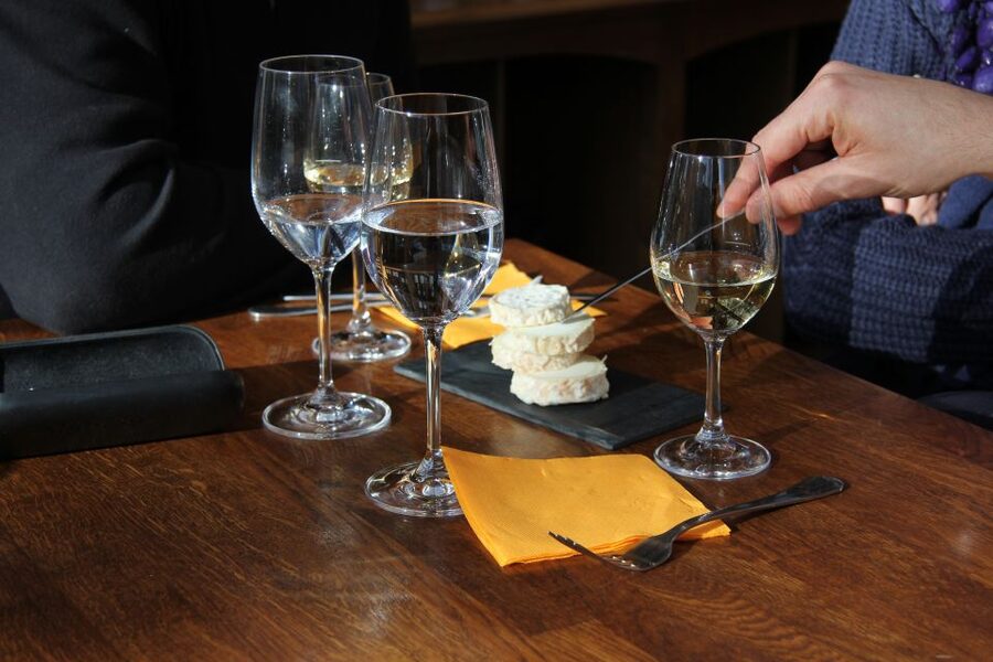 Paris: Wine and Cheese Tasting - Inside the Paris wine shop
