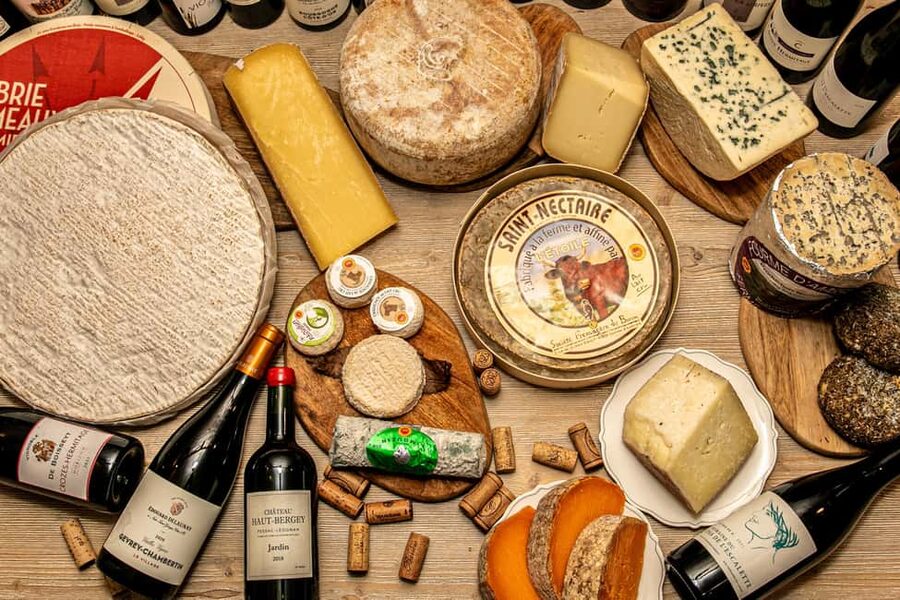 Paris: Wine & Cheese Tasting Master Class Near Eiffel Tower - A French tasting below the streets of the Seventh Arrondissement