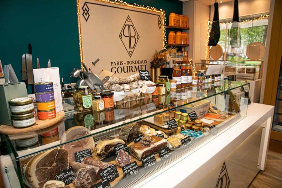 Paris: Wine & Cheese Tasting Master Class Near Eiffel Tower - Practical planning for your Paris day