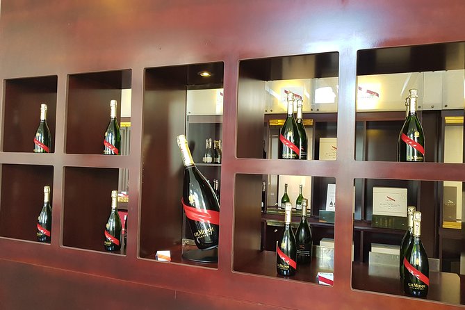 Paris Wine Day Tours exclusive Champagne tour incl. 3 visits - Who should book this Champagne tour