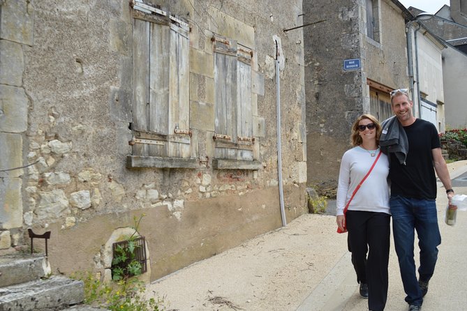 Paris Wine Day Tours exclusive wine tour in the Sancerre area - Sancerre village, vines, and the first winery visits