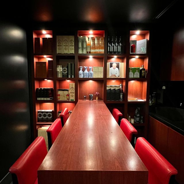 Paris : Wine tasting at the cellar of Joël Robuchon - Key points at a glance