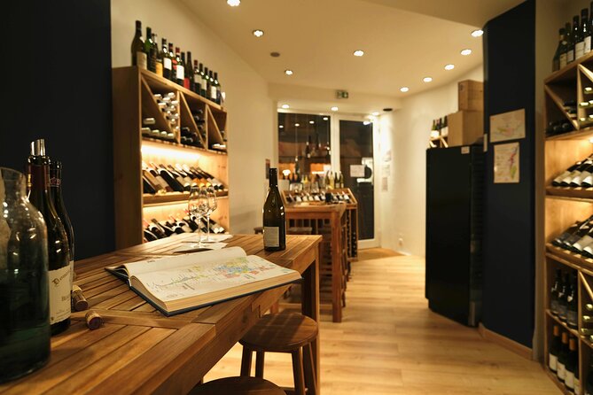 Paris Wine Tasting Experience in Montmartre - Why the group size matters