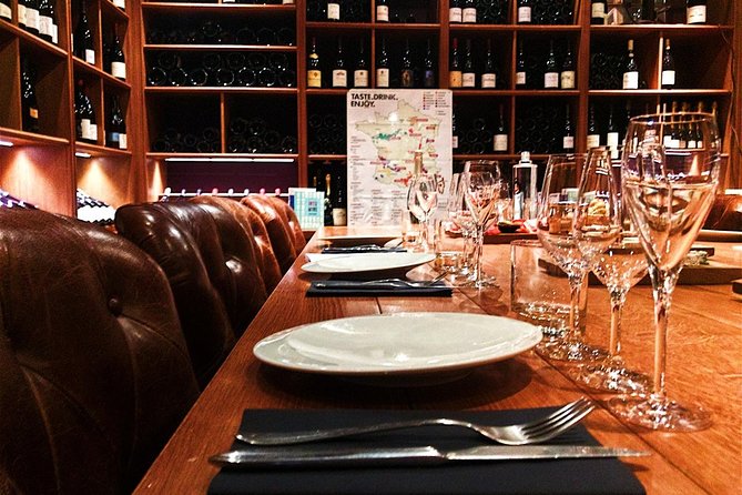 Paris Wine Tasting plus Cheese Lunch with an Expert Sommelier - Sommelier teaching without the fuss