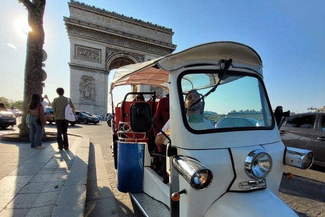 Paris with a Tuk Tuk - Private 3-Hour TukTuk Tour - The Louvre: a picture stop beside a huge museum