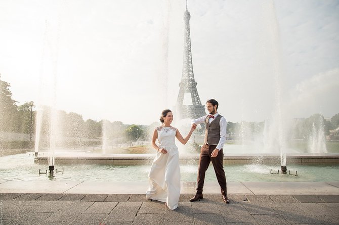 Parisian Life Style Private Photo Shoot at Eiffel Tower - The photo package and what the price means