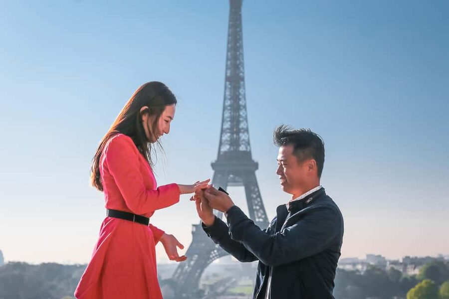 Parisian Proposal Perfection. Photography/Reels & Planning - Who should book this experience